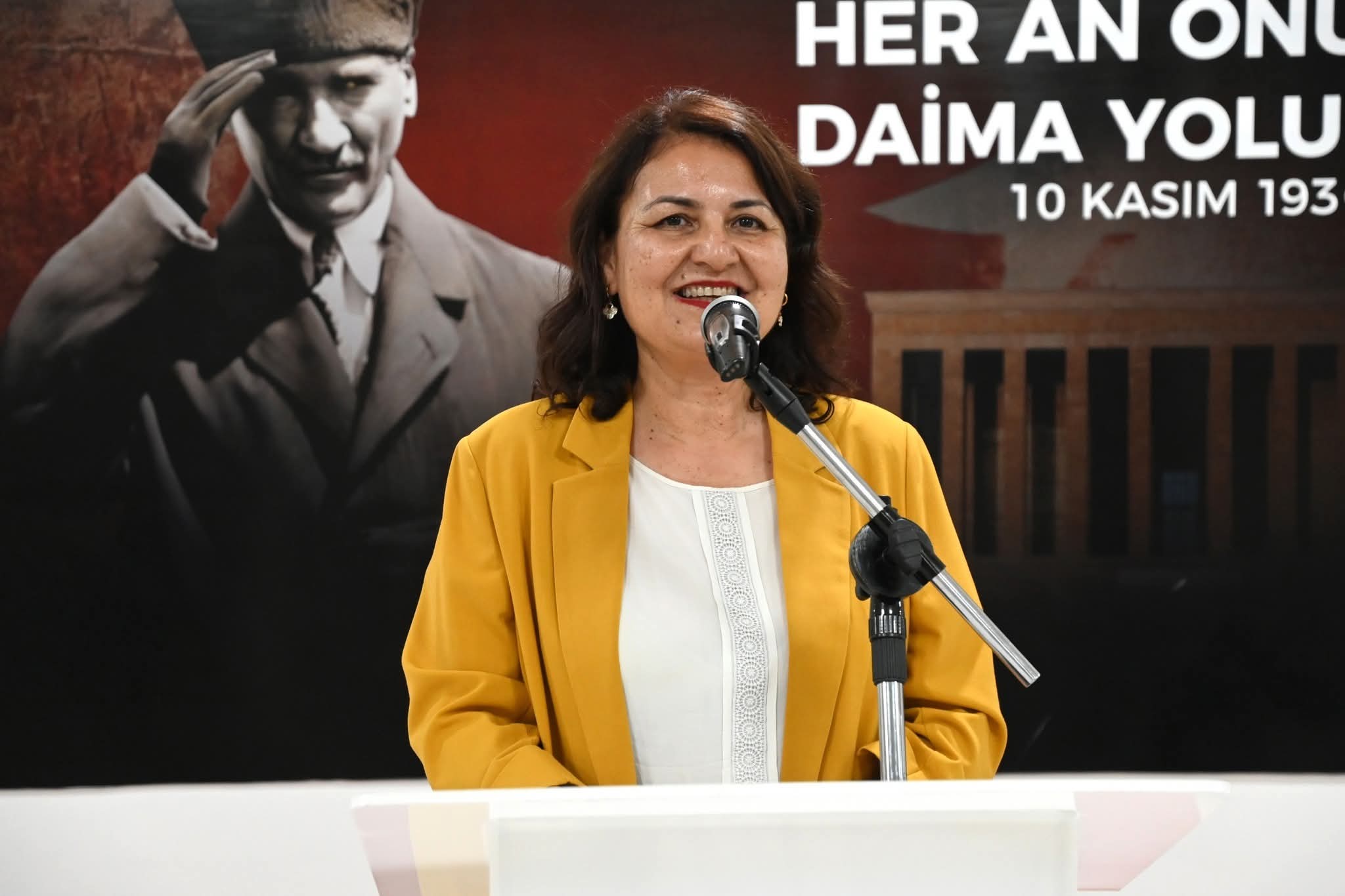 Merhaba değerli okurlar, Sizler gibi benim de aklım, fikrim CHP’de.