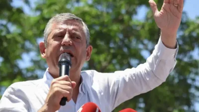 CHP'de yaşanan "mutlak butlan" ve yönetim krizinin ardından Gaziantep'te kalabalığa