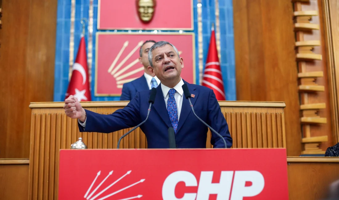 DEMOKRAT GÜNDEM-CANLI ANLATIM-Özgür Özel TBMM'de grup toplantısında çarpıcı açıklamalarda bulunuyor.