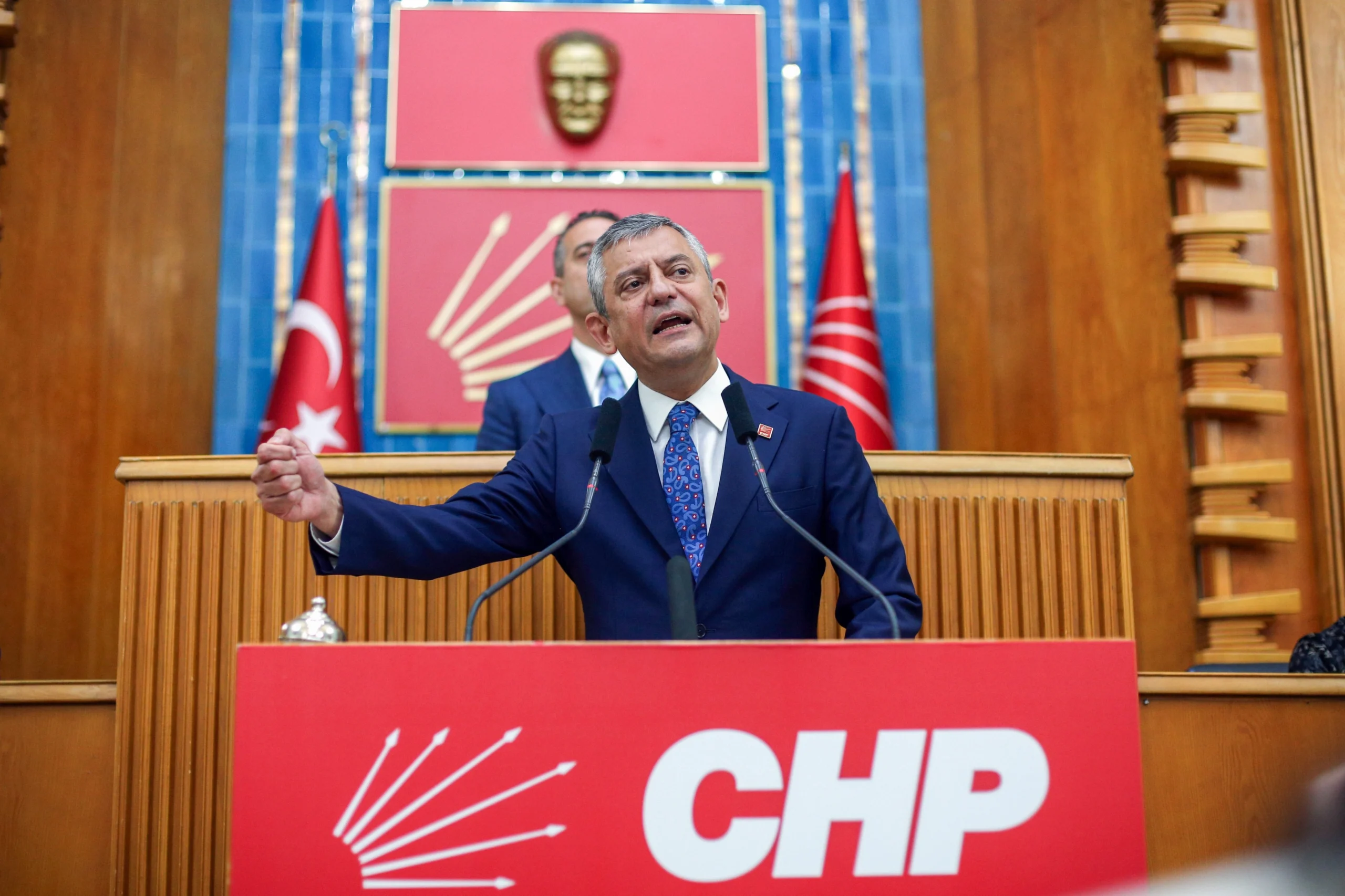 Özgür Özel Grup Toplantısında konuştu: "Mesele CHP meselesi değil; Erdoğan'ı rakipsizleştirme meselesi"