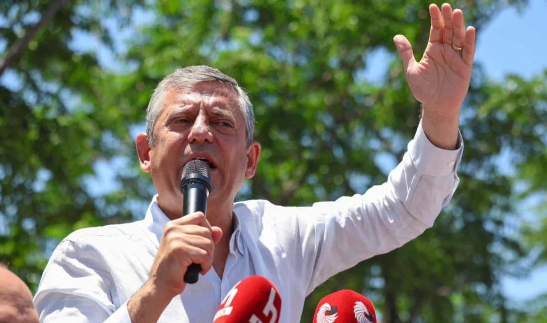 CHP Grup Başkanı Özgür Özel, gün boyu sürecek İzmir programı