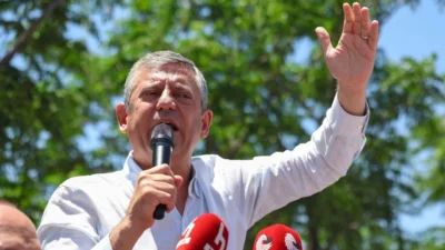 CHP Grup Başkanı Özgür Özel, gün boyu sürecek İzmir programı