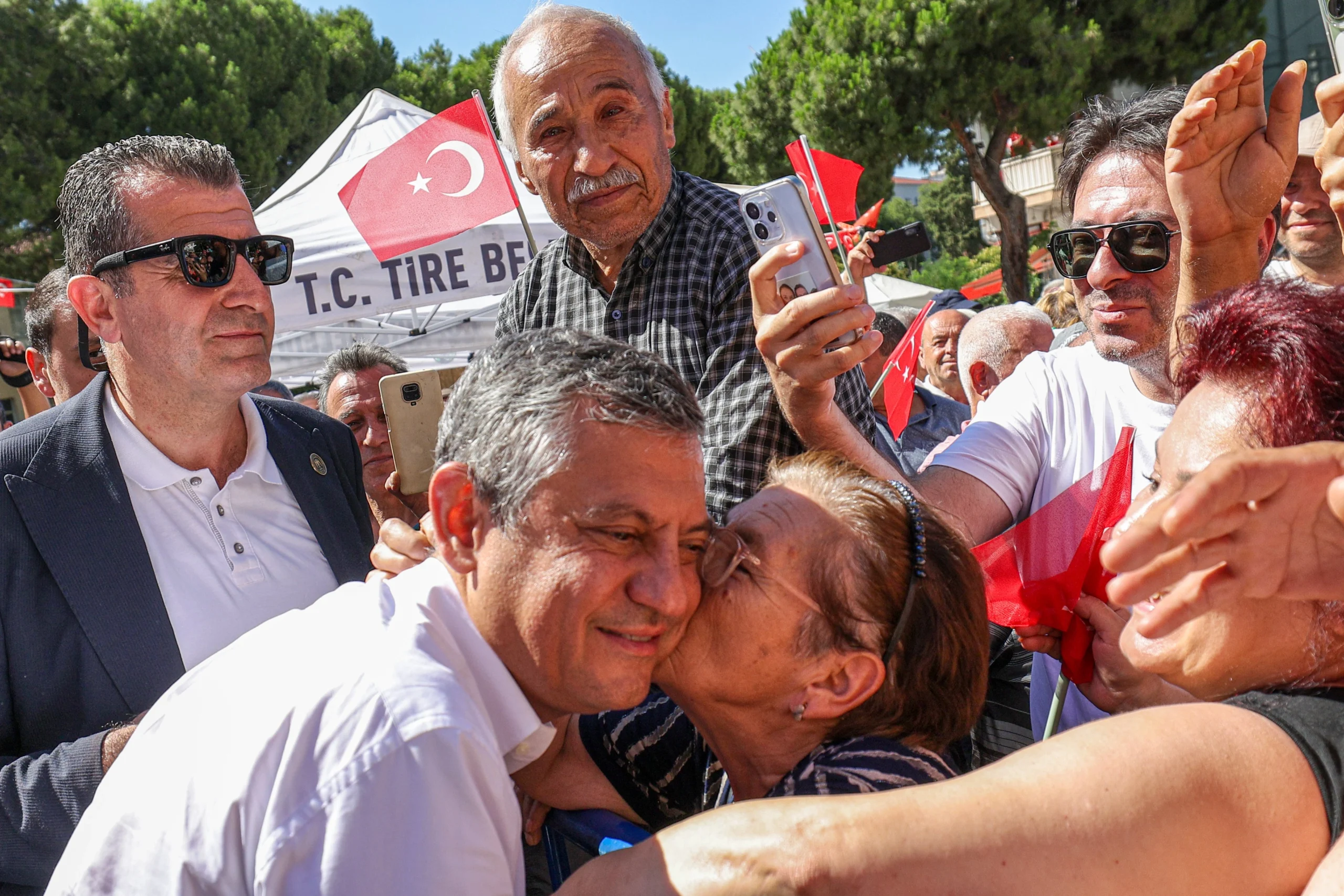 Özgür Özel Tire’de: "Butlancıdır ondan hayır gelmez"