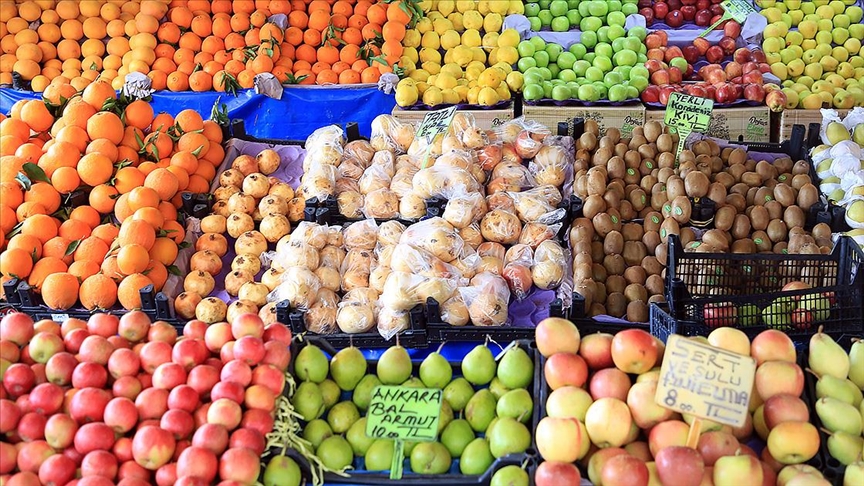 Bornova Belediye Başkanı Ömer Eşki, 7 Kent Bostanı'nın ardından ilçenin
