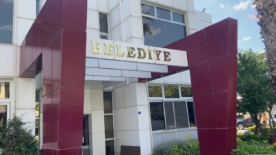 İzmir Cumhuriyet Başsavcılığı tarafından Seferihisar Belediyesi'ne yönelik yürütülen soruşturmada gözaltına