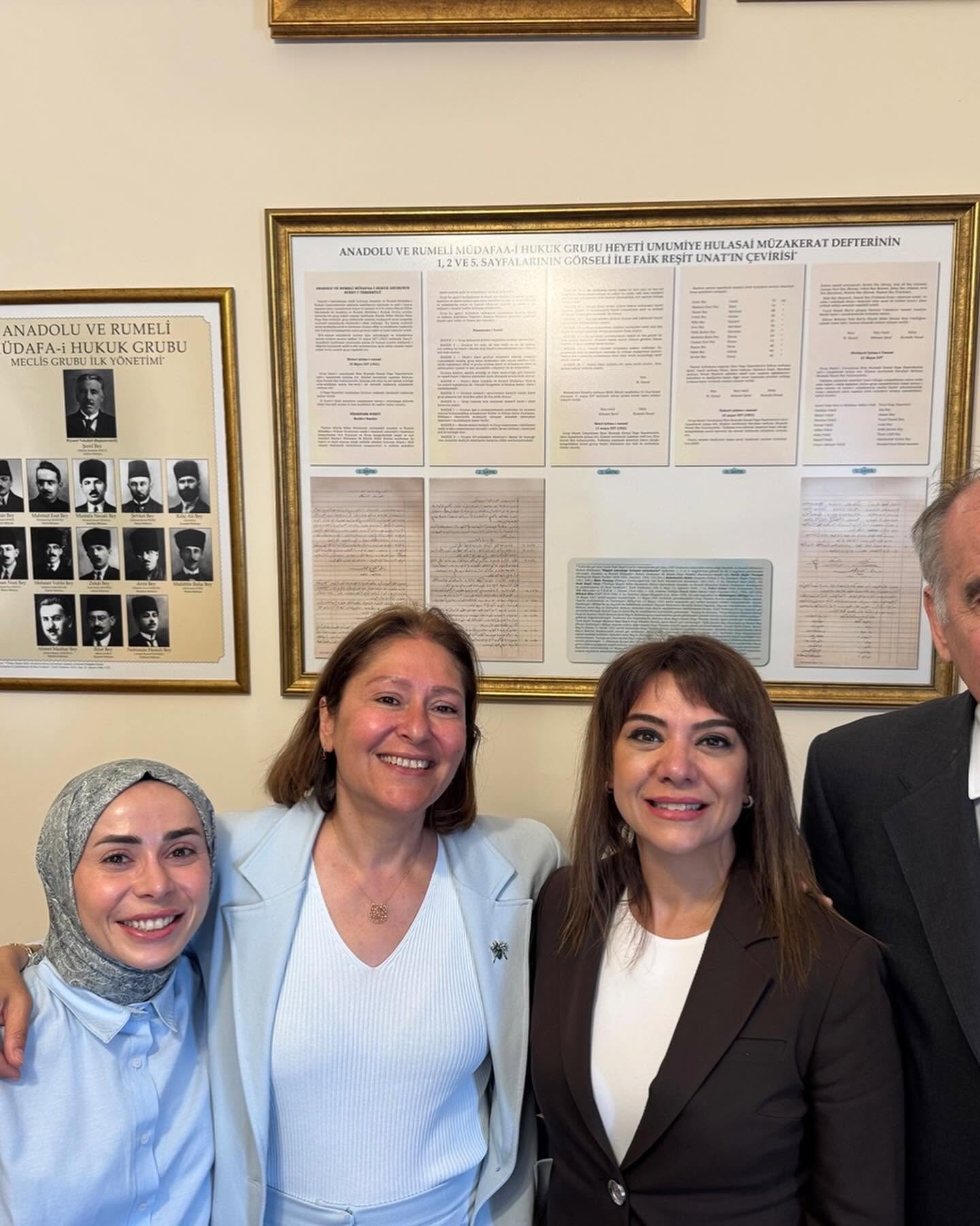 AYM'nin süresiz nafaka iptalini Anayasa Hukukçusu Prof. Şule Özsoy Boyunsuz Demokrat Gündem'e değerlendirdi