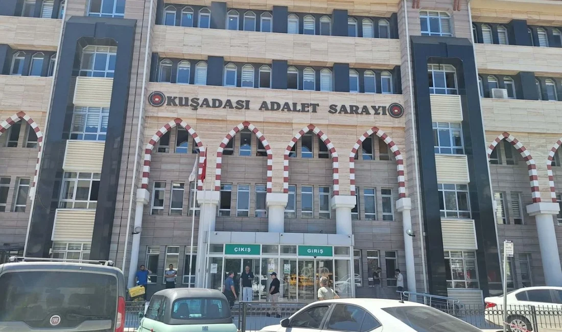 'Cumhurbaşkanına hakaret' ve 'Halkı yanıltıcı bilgiyi alenen yayma' suçlamalarıyla aranan