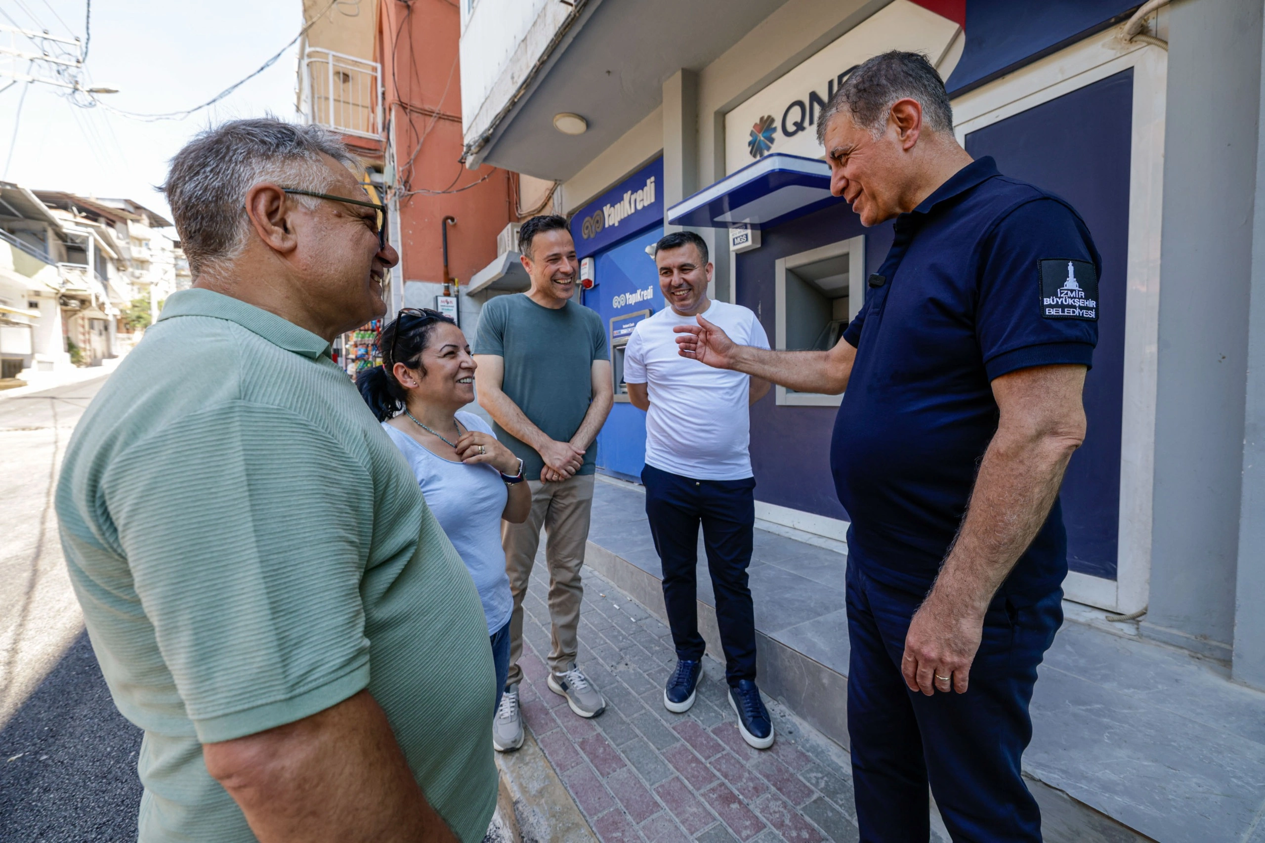 İzmir’in yollarında yoğun çalışma: Tugay sahada inceledi