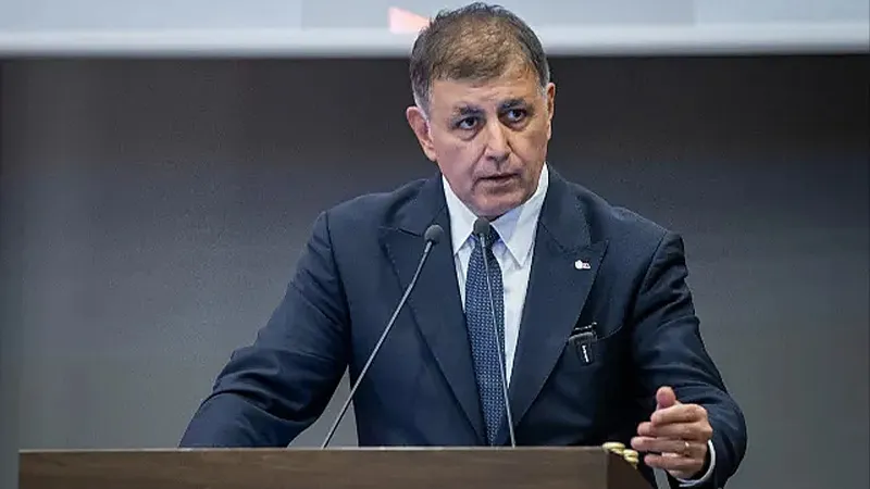 CHP’den “mutlak butlan” krizinin ardından istifa eden İzmir Büyükşehir Belediye