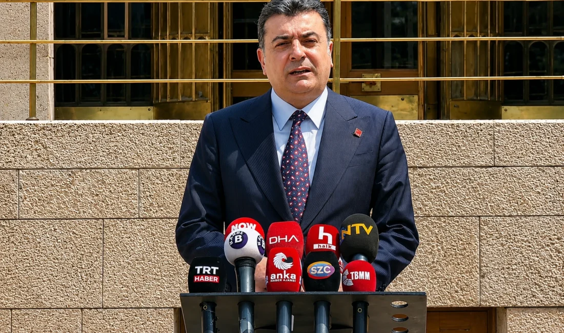 Özgür Özel ekibinden Zeynel Emre, 28 Parti Meclisi üyesinin noter