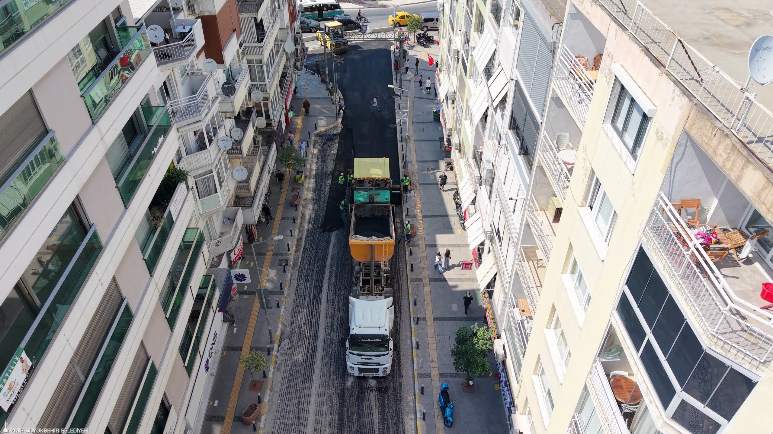 Balçova Ata Caddesi tamamen yenileniyor 3 Balçova Ata Caddesi tamamen yenileniyor