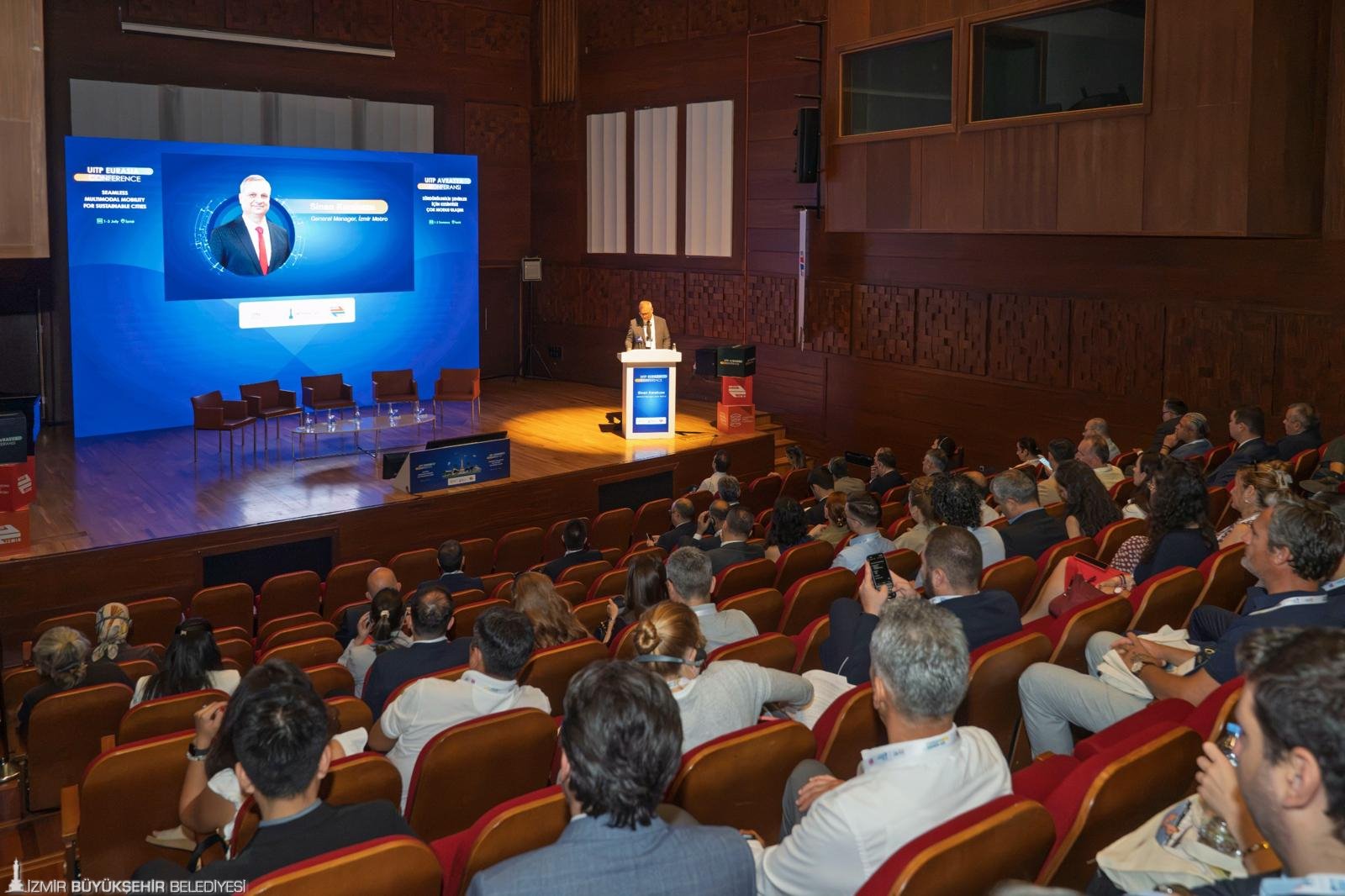 Küresel ulaşım devleri UITP Avrasya Konferansı için İzmir'de: Akıllı ve entegre ulaşım masada