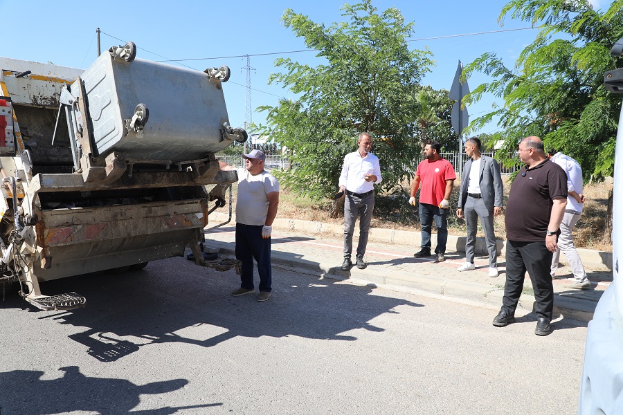 Başkan Çiçek 44 mahalle için sahada mesaide 3 Başkan Çiçek 44 mahalle için sahada mesaide