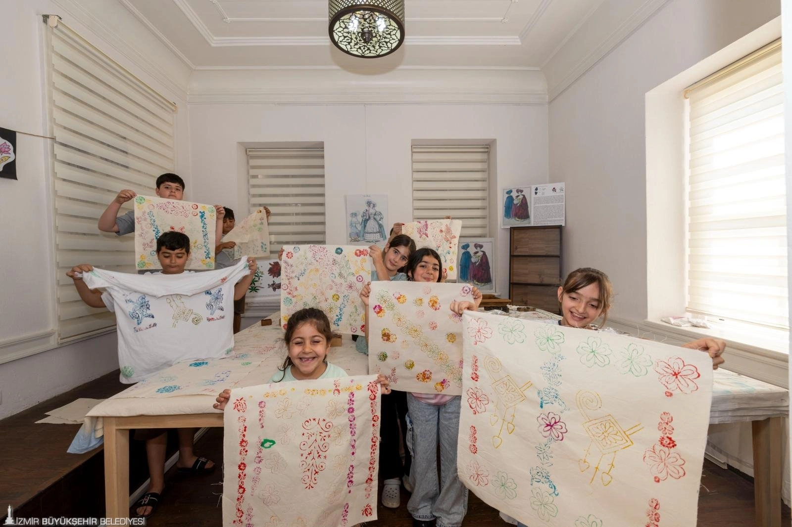 100 yıllık kalıplar yeniden iz bırakıyor: İzmir Kırmızısı'nın sırrı Basmane'de ortaya çıktı