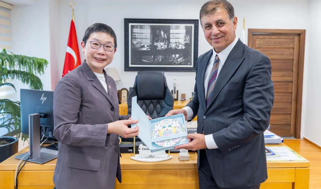 İzmir Büyükşehir Belediye Başkanı Dr. Cemil Tugay, Singapur’un Ankara Büyükelçisi
