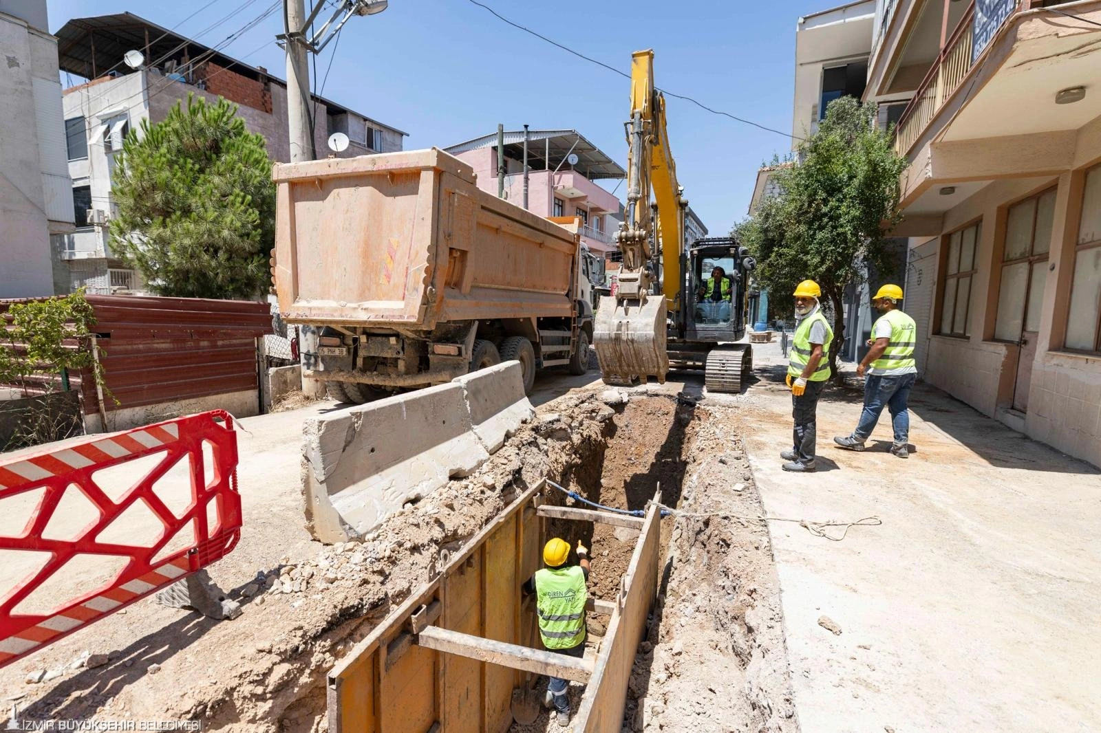 Çiğli'de kabus bitiyor: Başkan Tugay'dan 350 milyonluk altyapı hamlesi