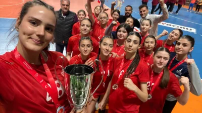 İzmir Büyükşehir Belediye Başkanı Dr. Cemil Tugay’ın "Spor Kenti İzmir"