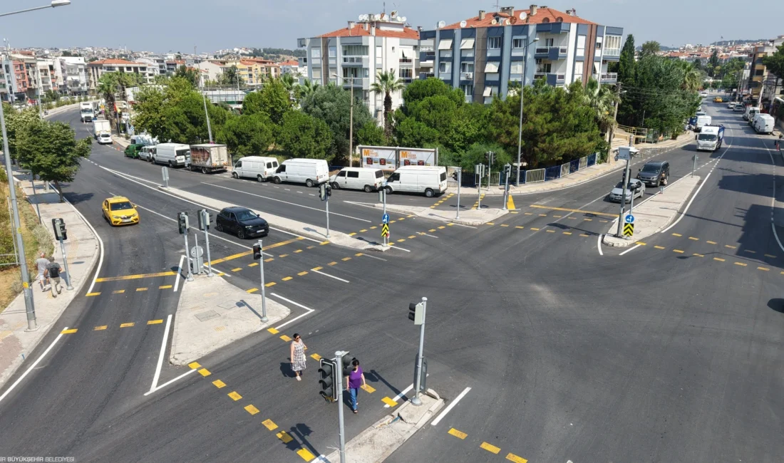 İzmir'in en yoğun nüfuslu ilçesi Buca'da, vatandaşların uzun süredir kabusu
