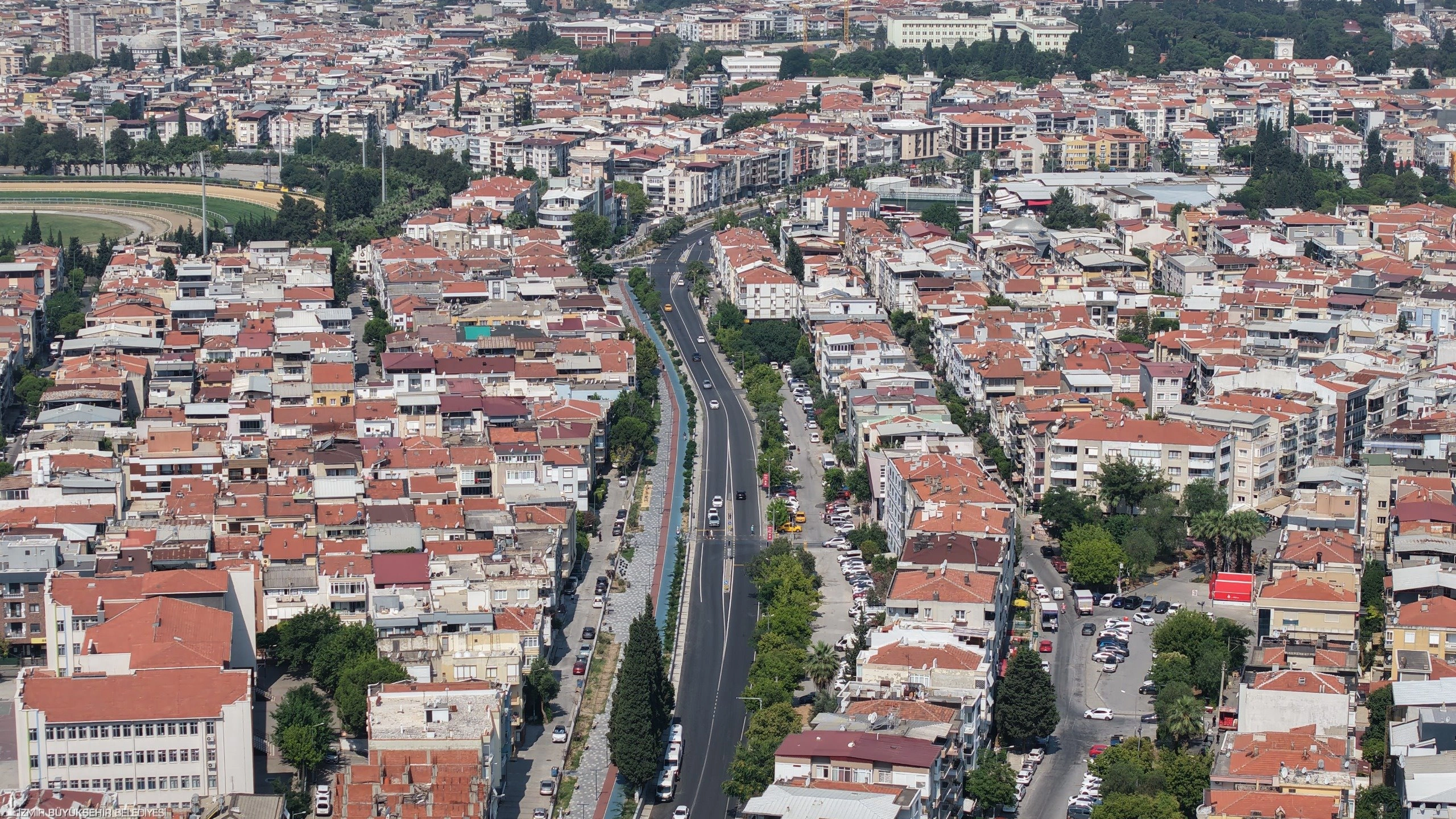 Cemil Şeboy Caddesi yenilendi: Büyükşehirden Buca'ya dev dokunuş