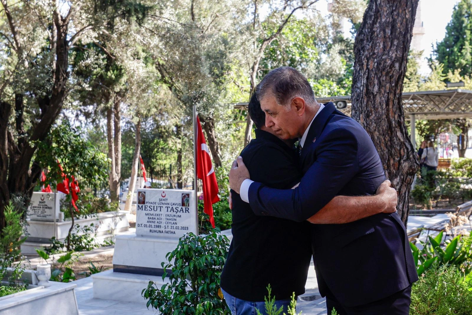 15 Temmuz şehitleri İzmir’de dualarla anıldı: Kadifekale’de demokrasi sözü