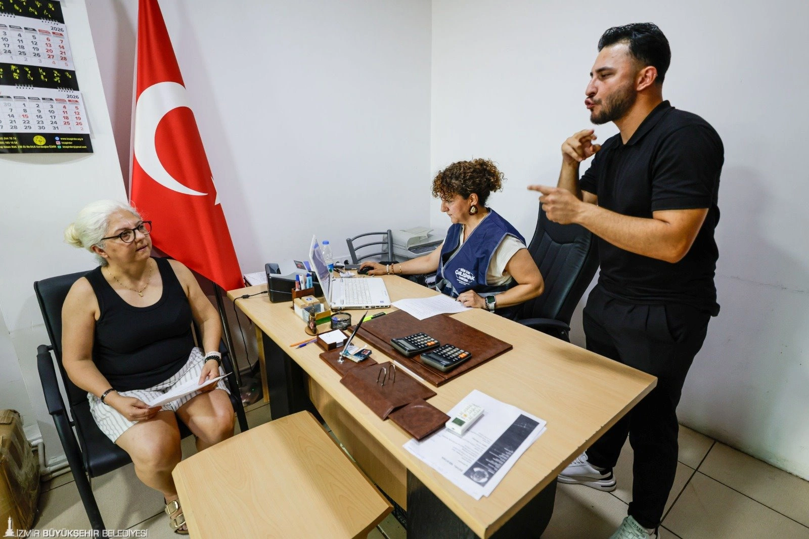 Büyükşehir'den ücretsiz işitme cihazı desteği: İzmir'de sesler yeniden duyulacak