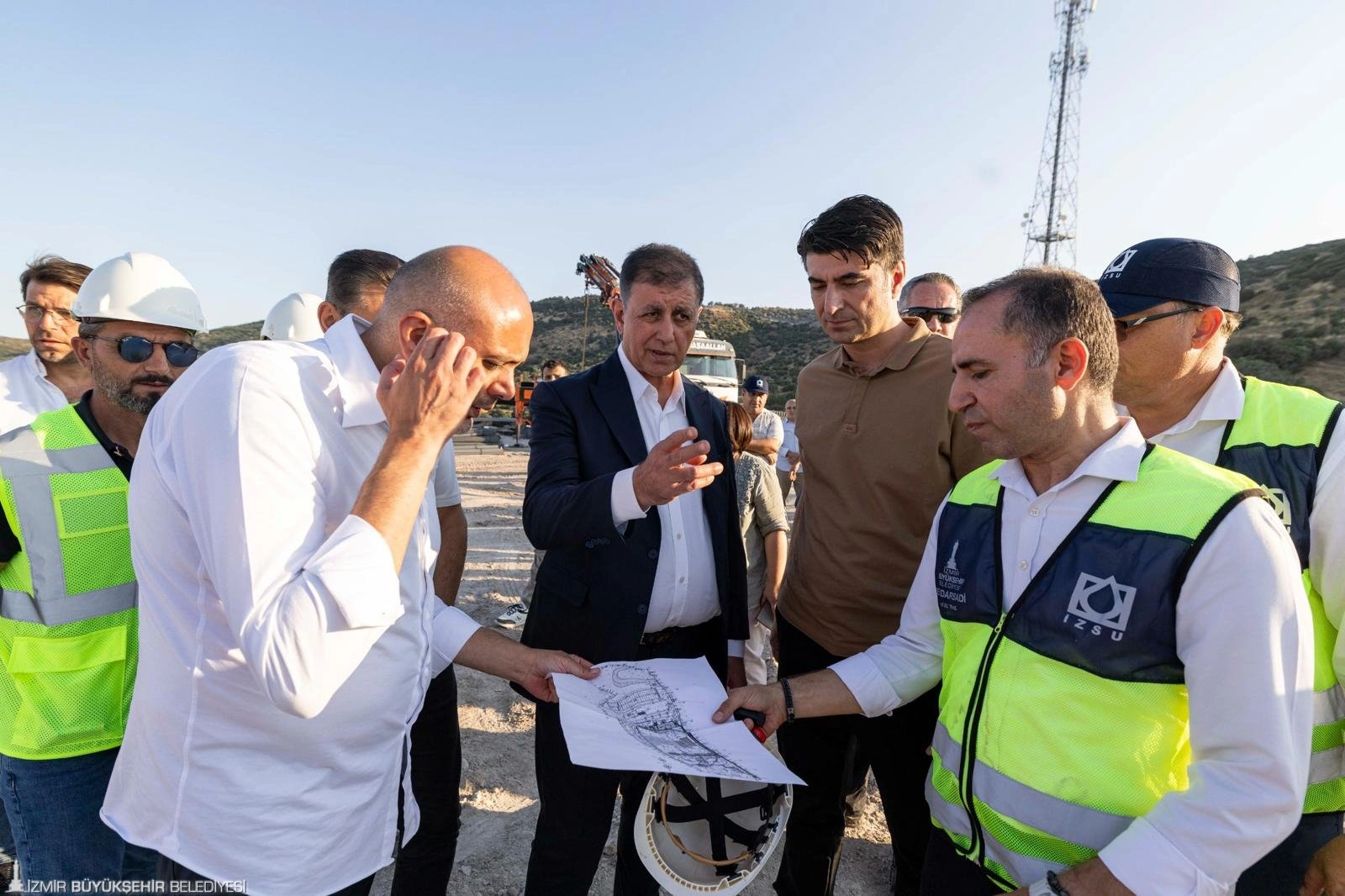 Dikili’ye 1,5 milyar liralık çevre yatırımı: Körfez Koruma kalkanı devrede 6 Dikili’ye 1,5 milyar liralık çevre yatırımı: Körfez Koruma kalkanı devrede