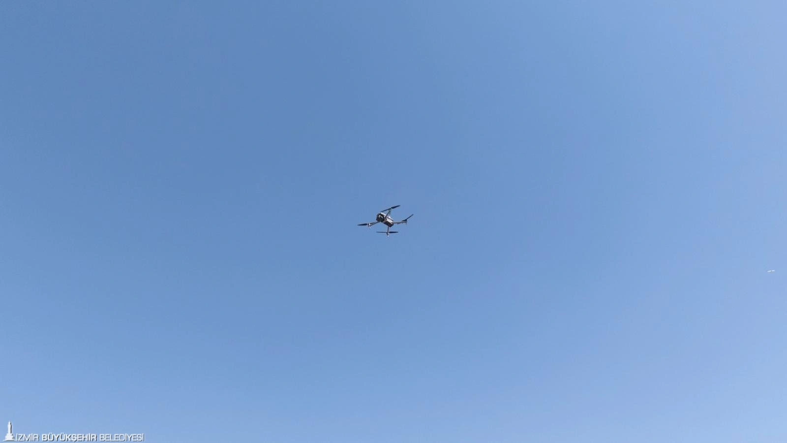 Yangınla mücadelede yapay zeka dönemi: İzmir İtfaiyesi'ne yeni nesil dron