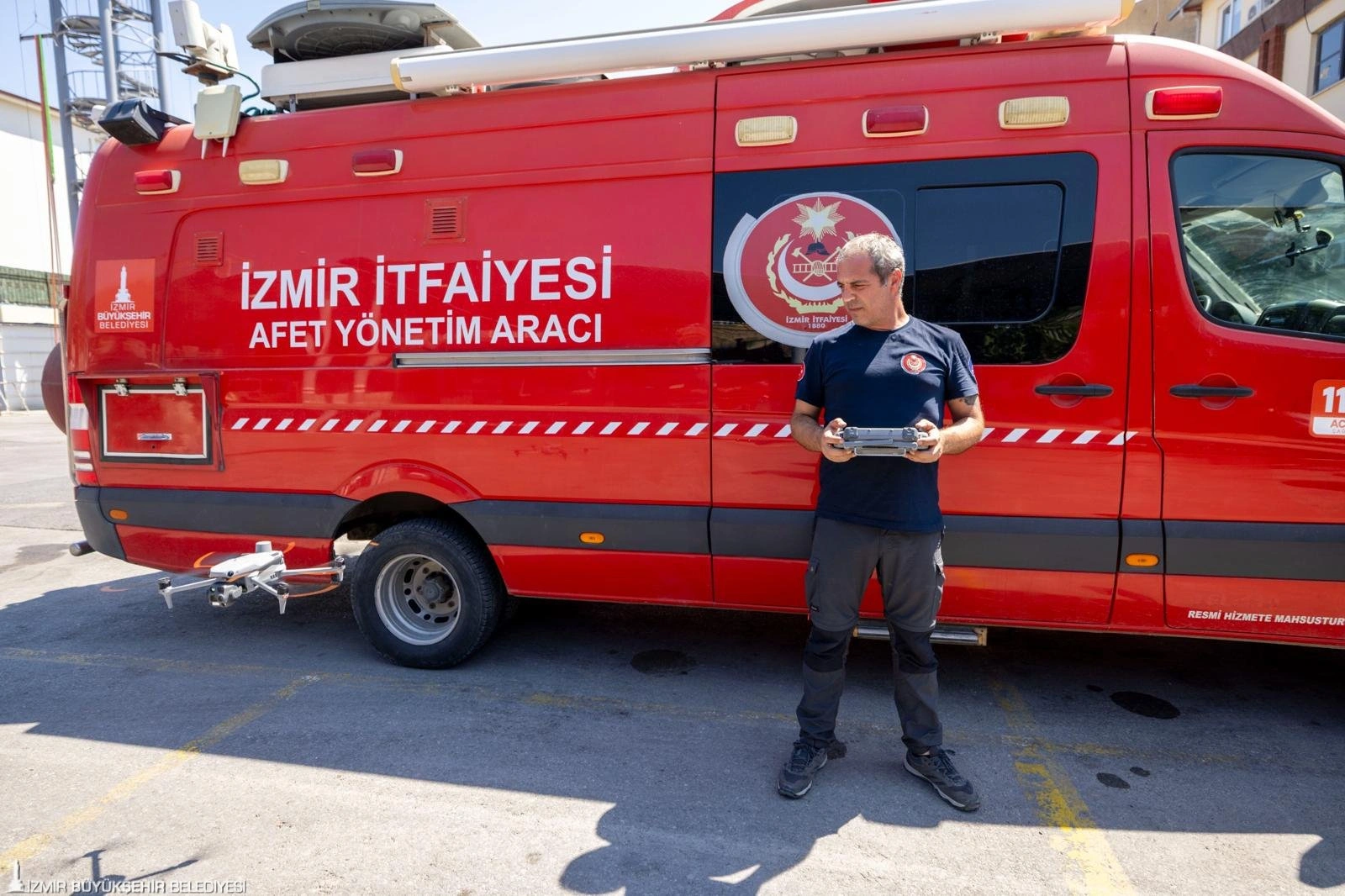 Yangınla mücadelede yapay zeka dönemi: İzmir İtfaiyesi'ne yeni nesil dron