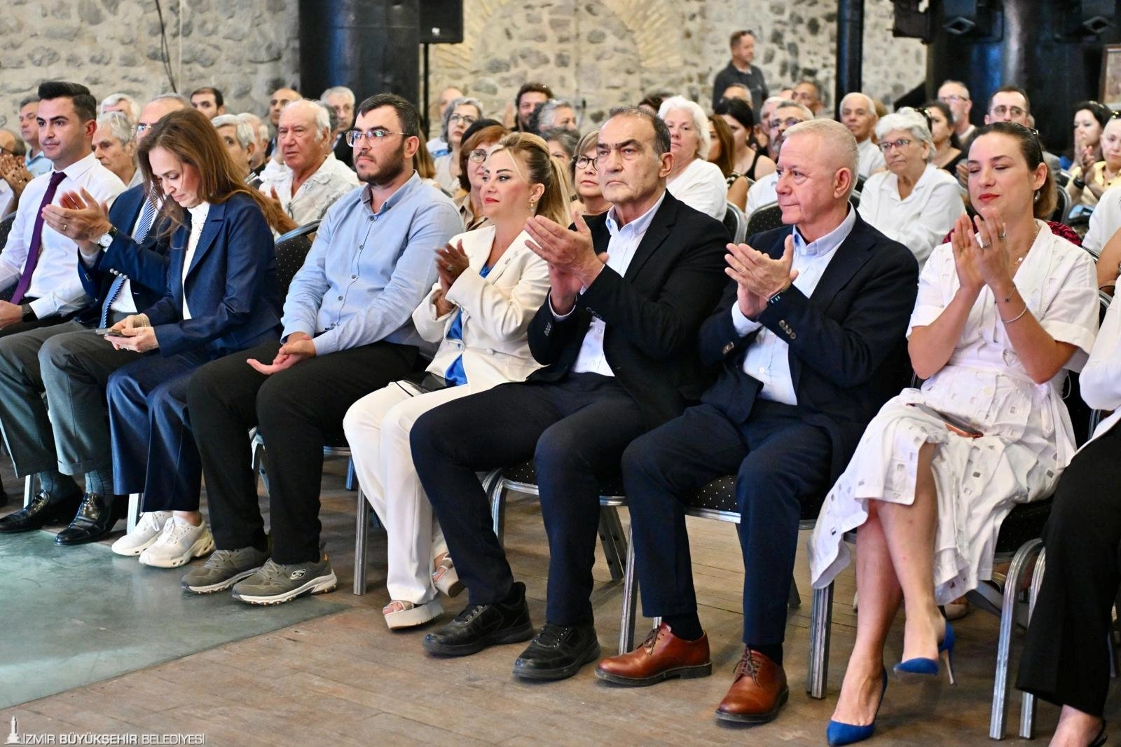 İzmir Gazeteciler Cemiyeti 80.'inci yaşını dayanışma ve ödüllerle kutladı
