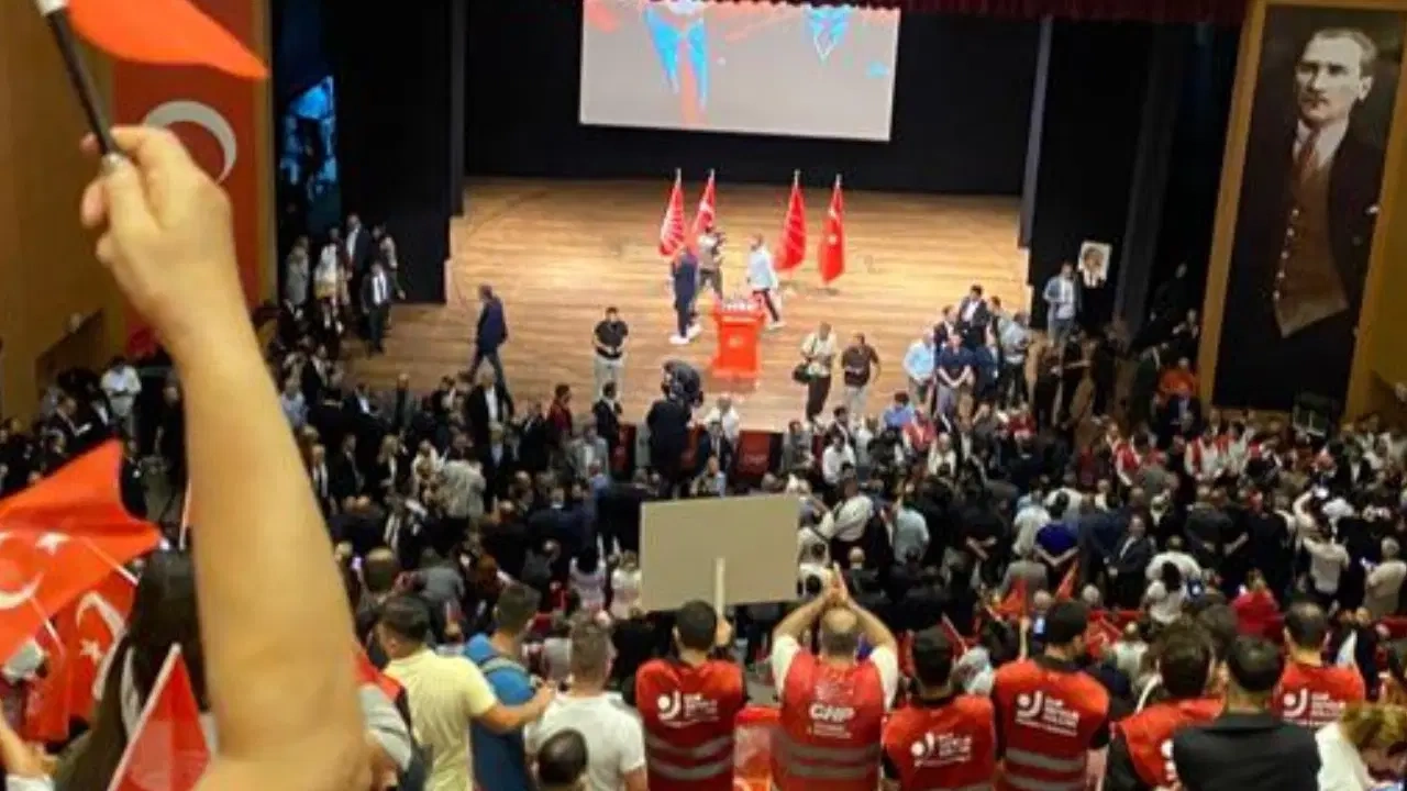 CHP'de figüran iddiası mahkemelik oldu