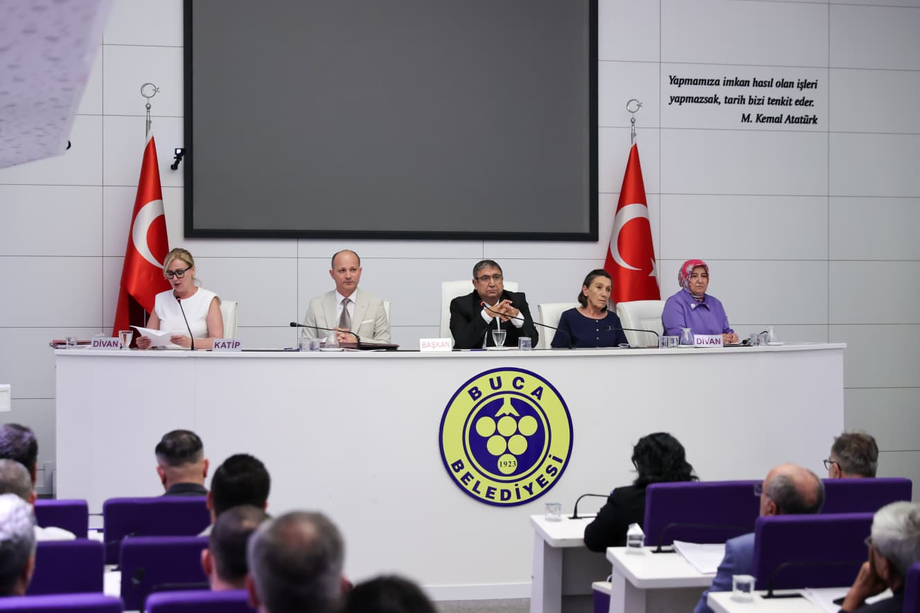 Buca Belediyesi'nin 60 yaş üstü vatandaşlar için planladığı "3. Yaş