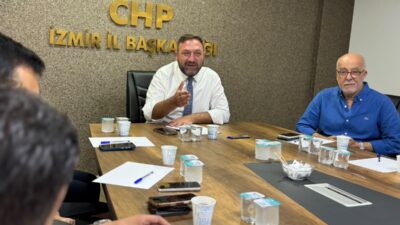 Cumhuriyet Halk Partisi (CHP) İzmir İl Yönetim Kurulu, partiden istifa