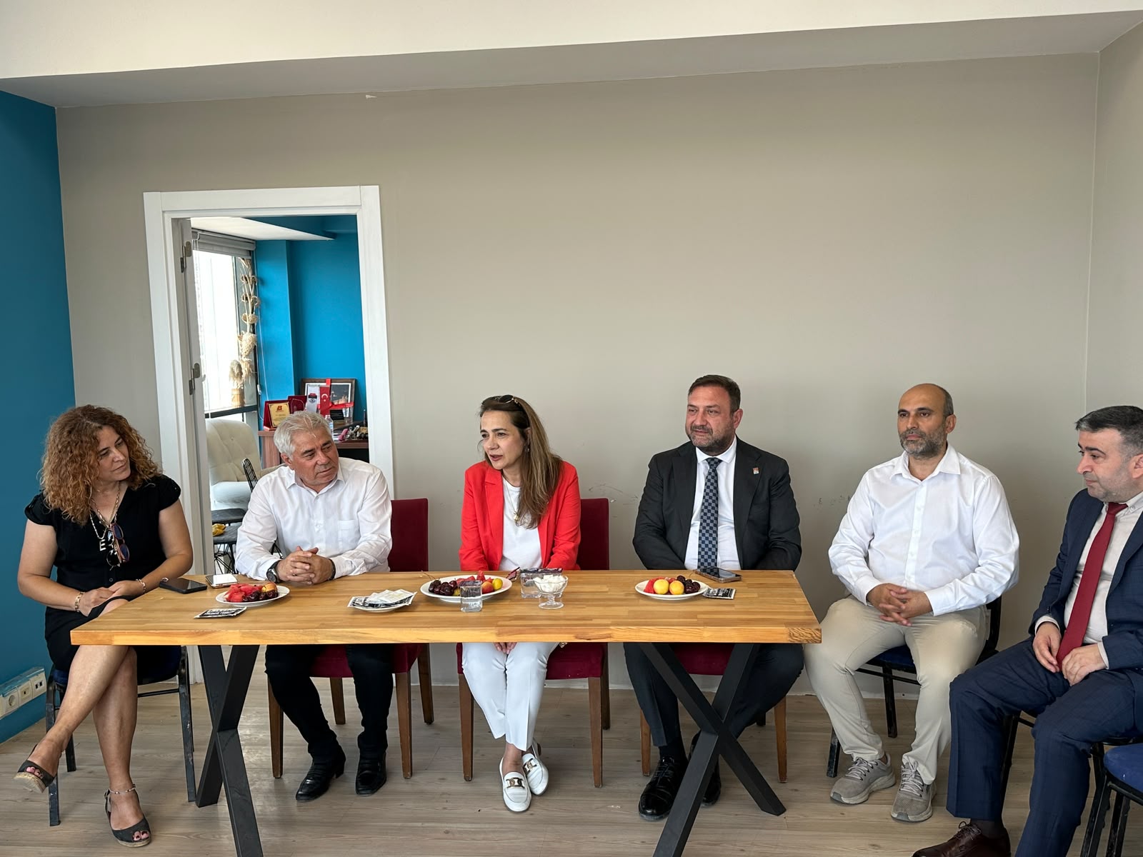 CHP Genel Başkan Yardımcısı Gamze Akkuş İlgezdi ve CHP İzmir