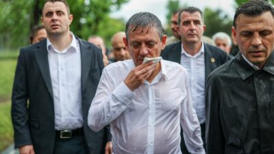 CHP İzmir’in Seçilmiş İl Başkanı Çağatay Güç, Genel Başkan Özgür