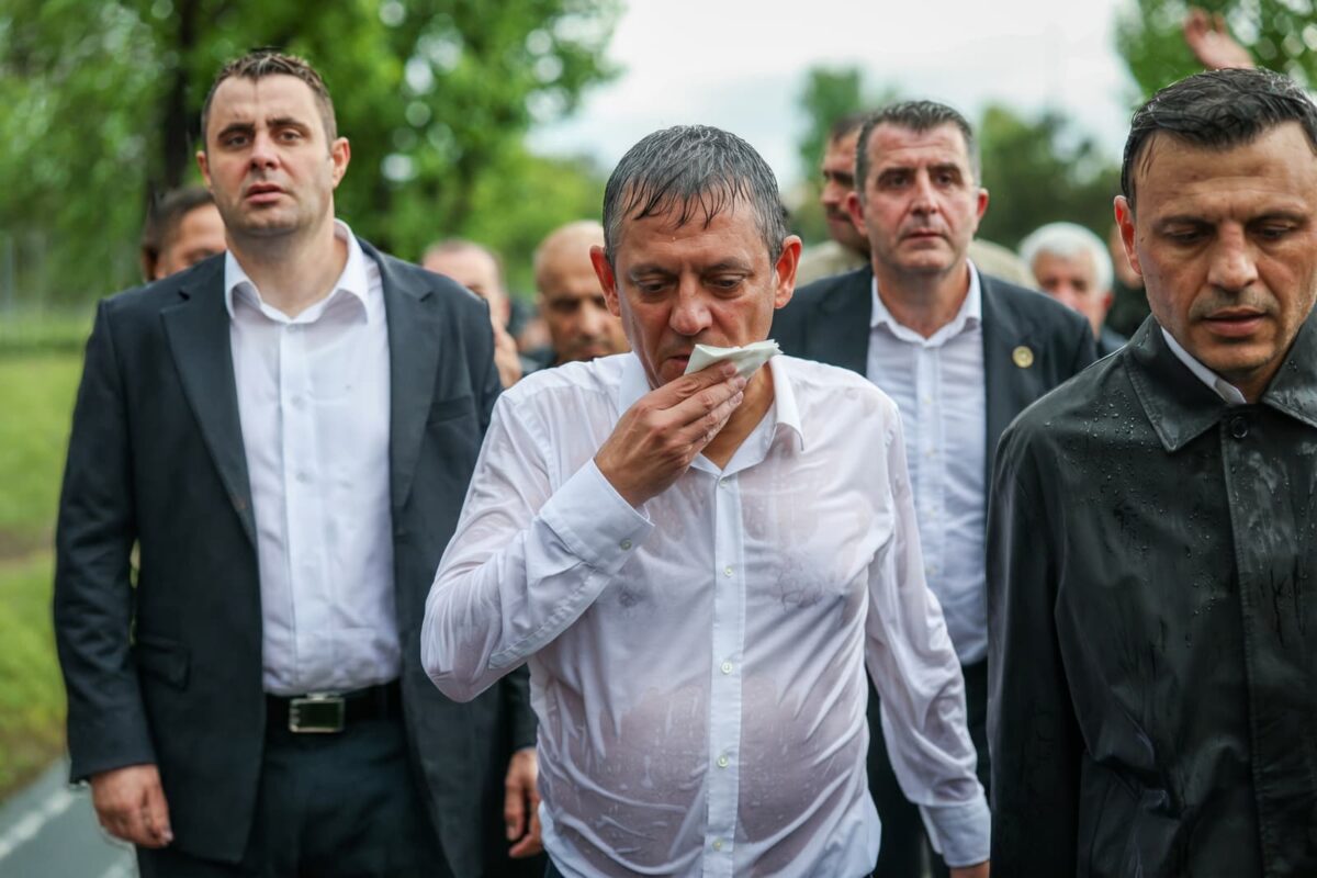 CHP İzmir’in Seçilmiş İl Başkanı Çağatay Güç, Genel Başkan Özgür