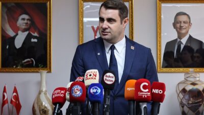 YENİ Parti İzmir İl Başkanı Çağatay Güç, belediye başkanlarının geçiş