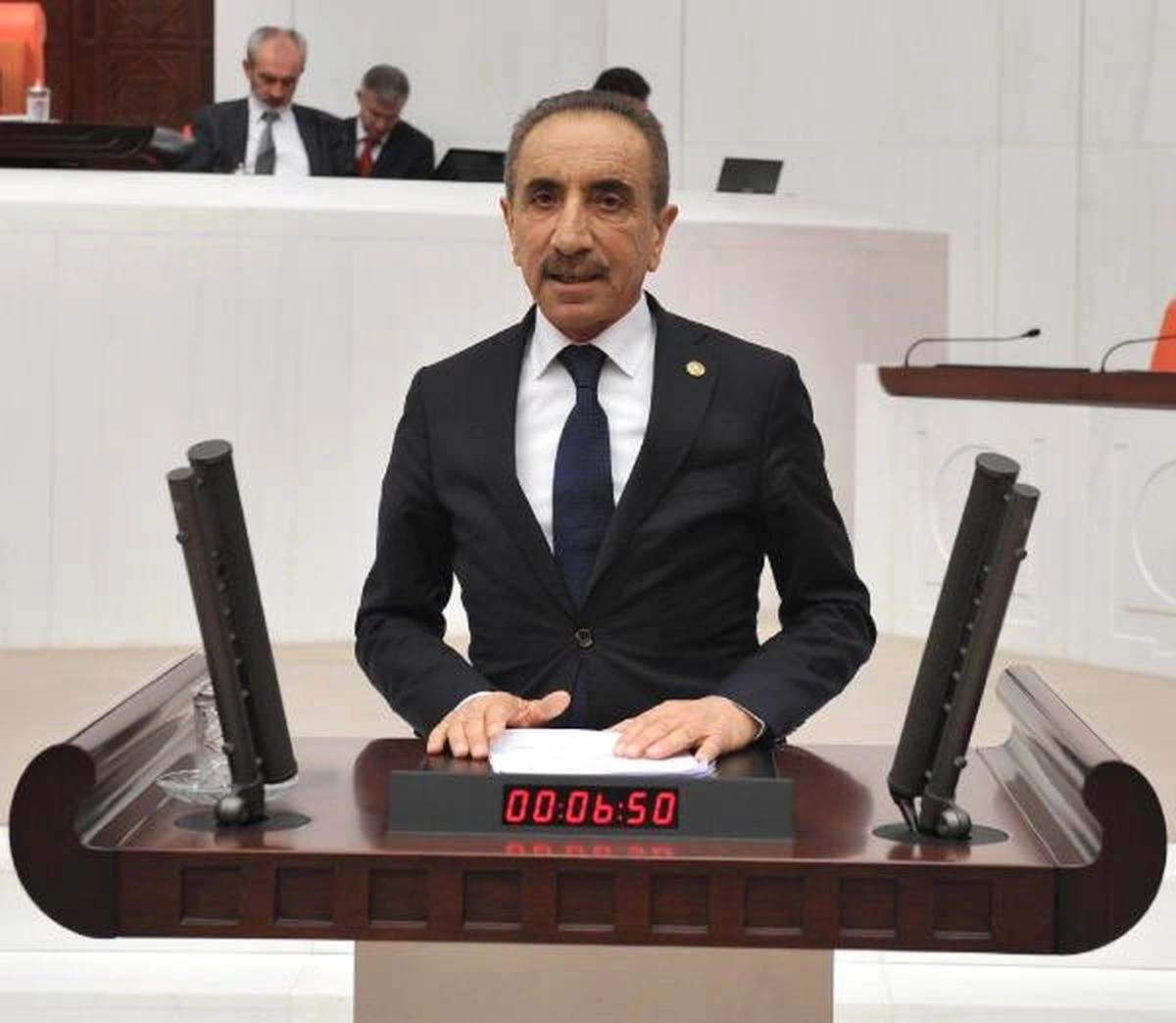 İzmir siyasetinde Balçova düğümü: Başkan Onur Yiğit karar aşamasında