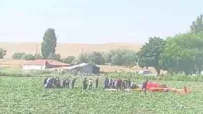 Ankara-Eskişehir kara yolu Temelli mevkisinde sivil bir eğitim helikopterinin henüz