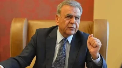 İzmir’de kesintisiz 15 yıl boyunca Büyükşehir Belediye Başkanlığı görevini yürüten