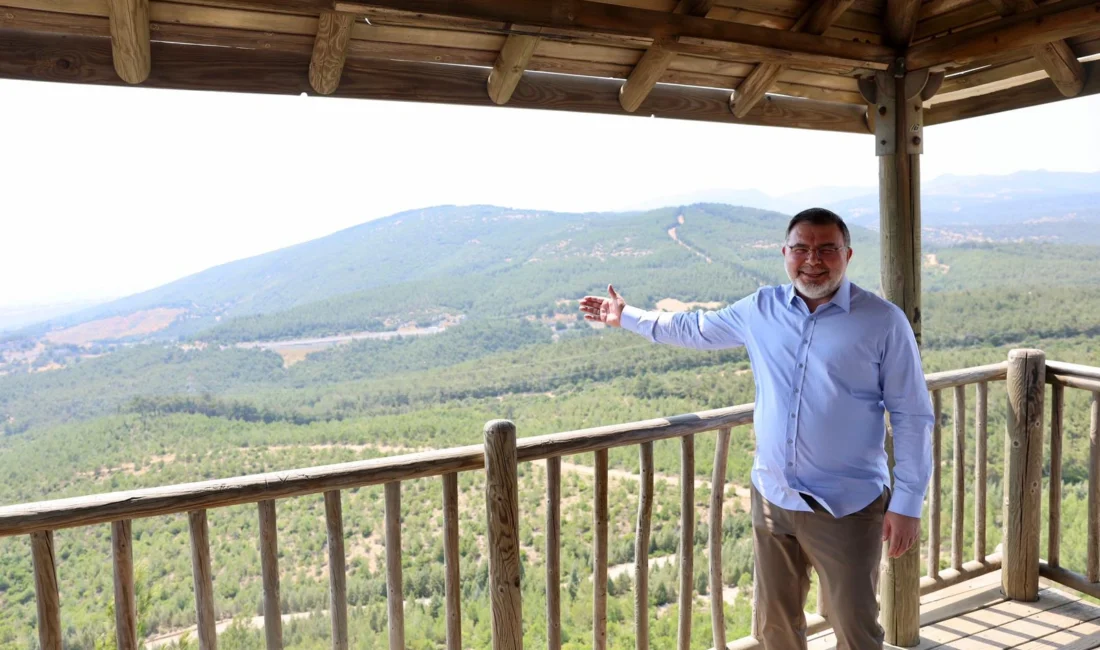 AK Parti İzmir İl Başkanı Bilal Saygılı, Bornova Çiçekliköy’de düzenlediği
