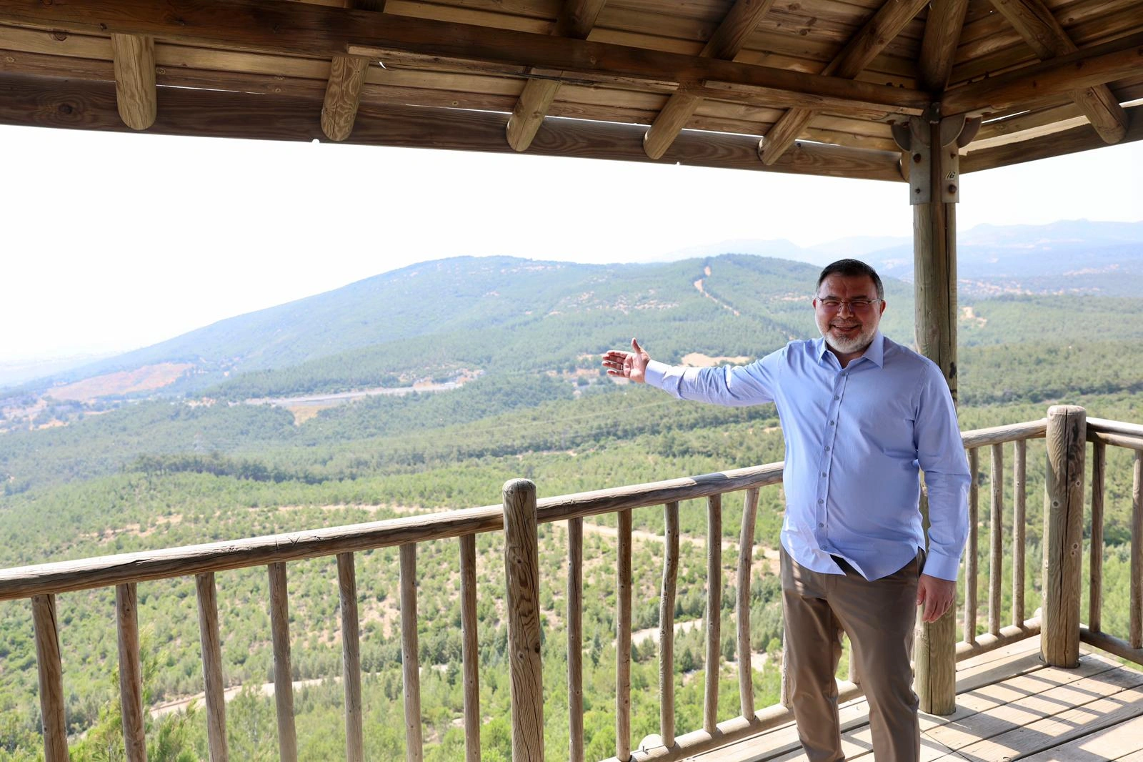 AK Parti İzmir İl Başkanı Bilal Saygılı, Bornova Çiçekliköy’de düzenlediği