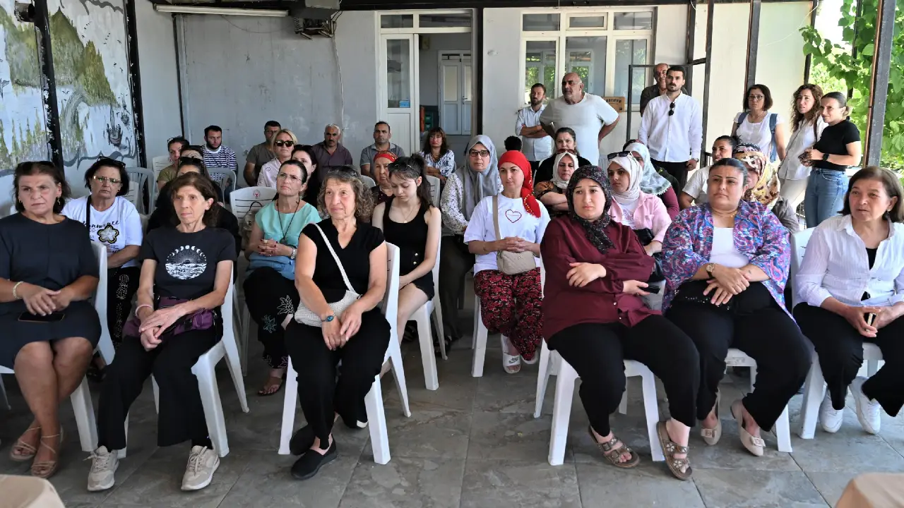 Lezzetin sırrı hijyende gizli: Bornova’da reçel festivali üreticilerine eğitim