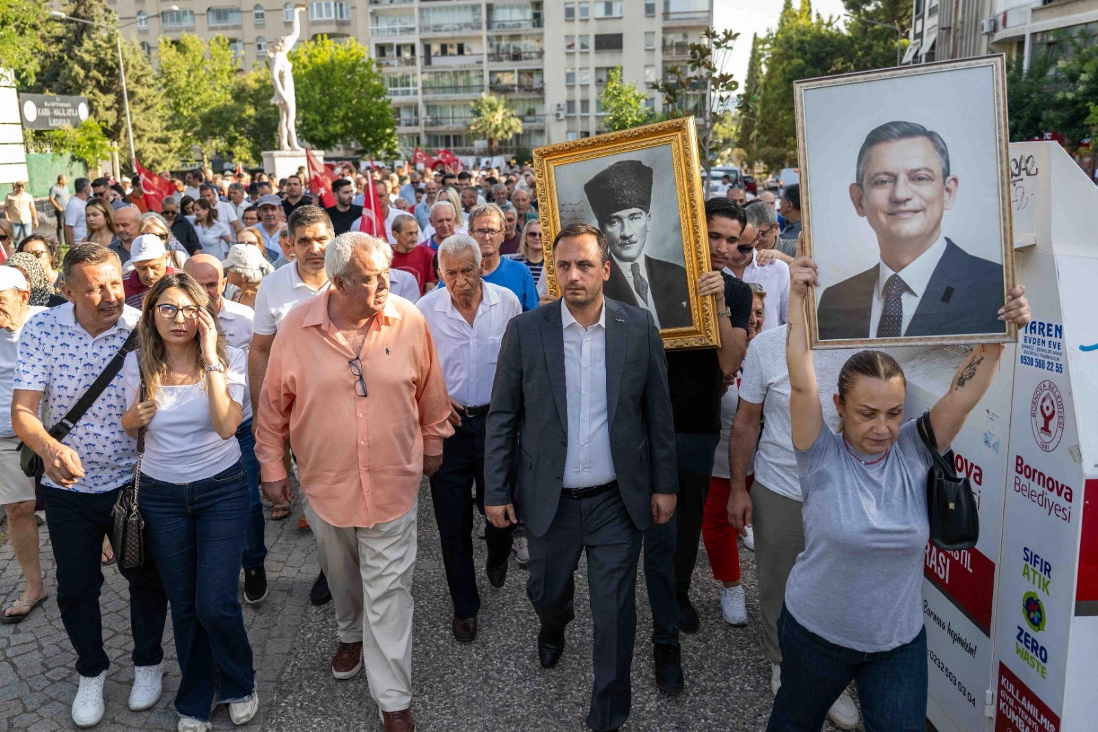 Bornova Yeni Parti’ye geçti