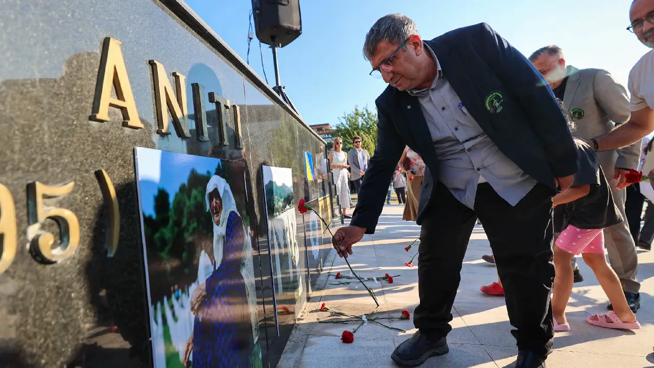Buca, Srebrenitsa’yı unutmadı: “Unutulan soykırım tekrarlanır!"