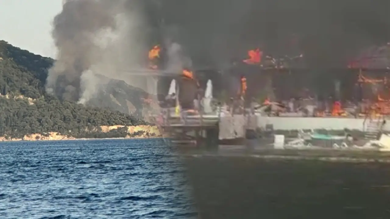 Büyükada’da kabus: Plajda başlayan yangın ormanlık alana sıçradı