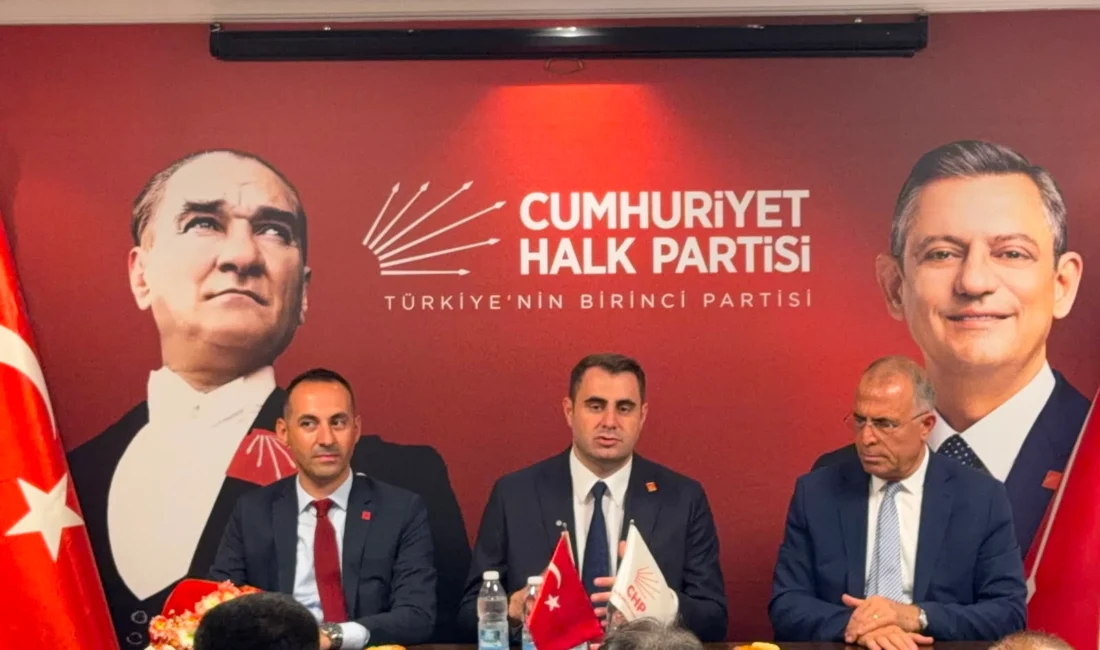 CHP İzmir'in seçilmiş İl Başkanı Çağatay Güç, CHP Gaziemir İlçe