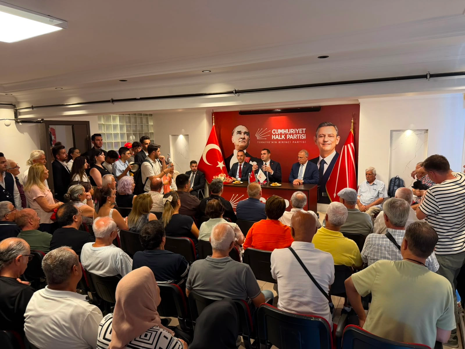 Çağatay Güç Gaziemir’den seslendi: Önce iktidar olacağız, sonra partimizi geri alacağız