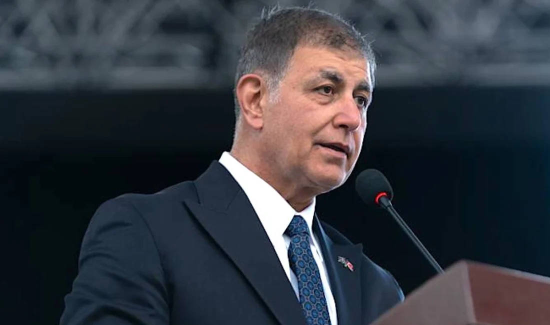 Geçtiğimiz ay Cumhuriyet Halk Partisi'nden istifa eden İzmir Büyükşehir Belediye