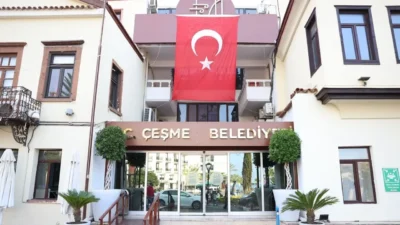 Çeşme Belediyesi, ilçenin en değerli turizm merkezlerinden Alaçatı, Sakarya ve