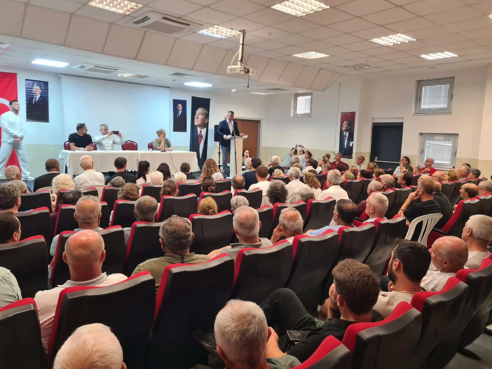 CHP Aliağa toplu istifa kararı aldı: YENİ Parti’ye katılıyorlar 1 CHP Aliağa toplu istifa kararı aldı: YENİ Parti’ye katılıyorlar
